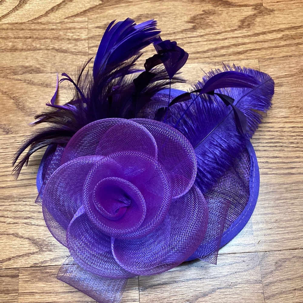 Purple straw and feather fascinator with clip